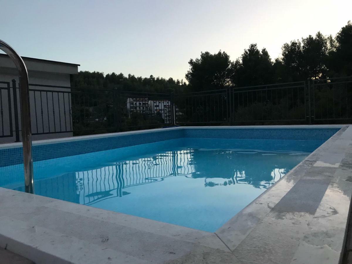 Apartmani Petracie Drvenik  Exterior foto